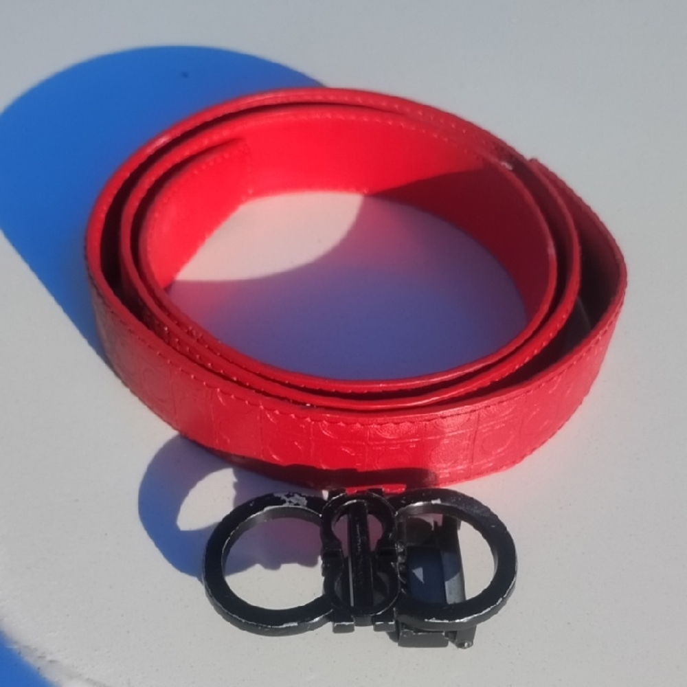 Red Leather Ferragamo Belt And Ganchi Buckle